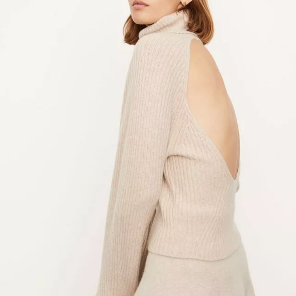 Vince 100% Cashmere Open Back Turtleneck Sweater Beige XL | Luxury Soft Knit - Picture 8 of 10